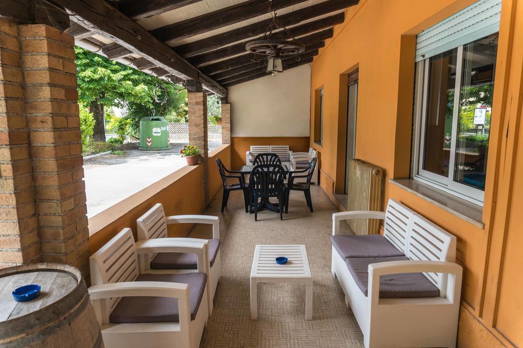 Ristorante Albergo Al Donatore Teòr Exterior foto