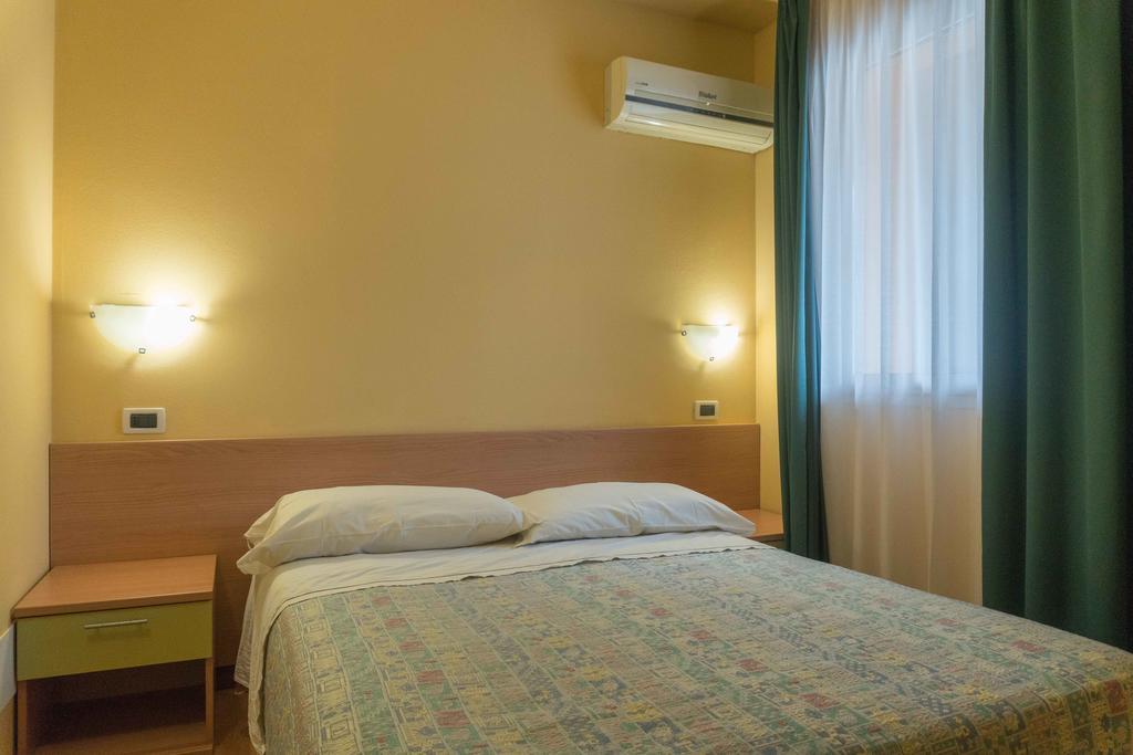 Ristorante Albergo Al Donatore Teòr Habitación foto